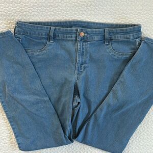 &Denim Women’s Jeans Factory Faded Stretch High Waisted Size 16 Plus
